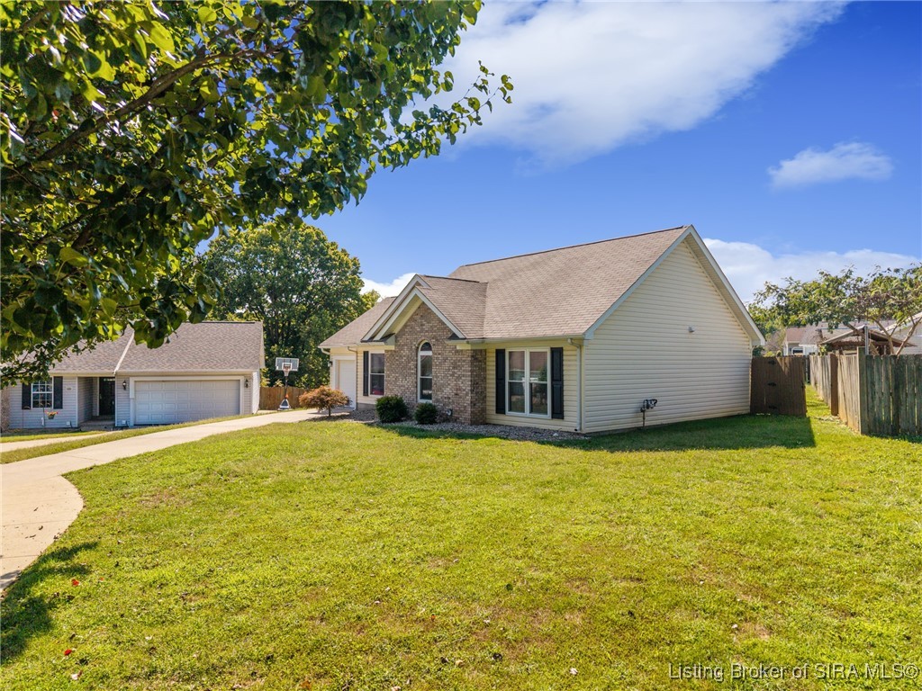 1406 Blackberry Ridge Jeffersonville, IN 47130 - Photo 31 of 34