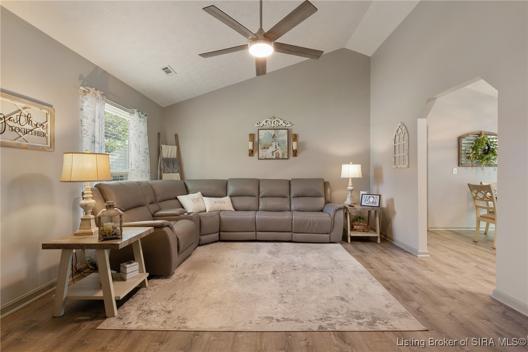 1406 Blackberry Ridge Jeffersonville, IN 47130 - Photo 7 of 34