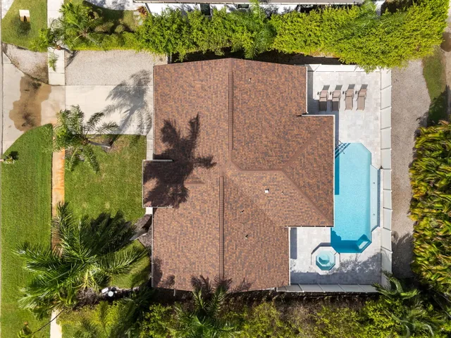 $899,000 | 121 South Bahama Avenue, Marco Island, FL 34145