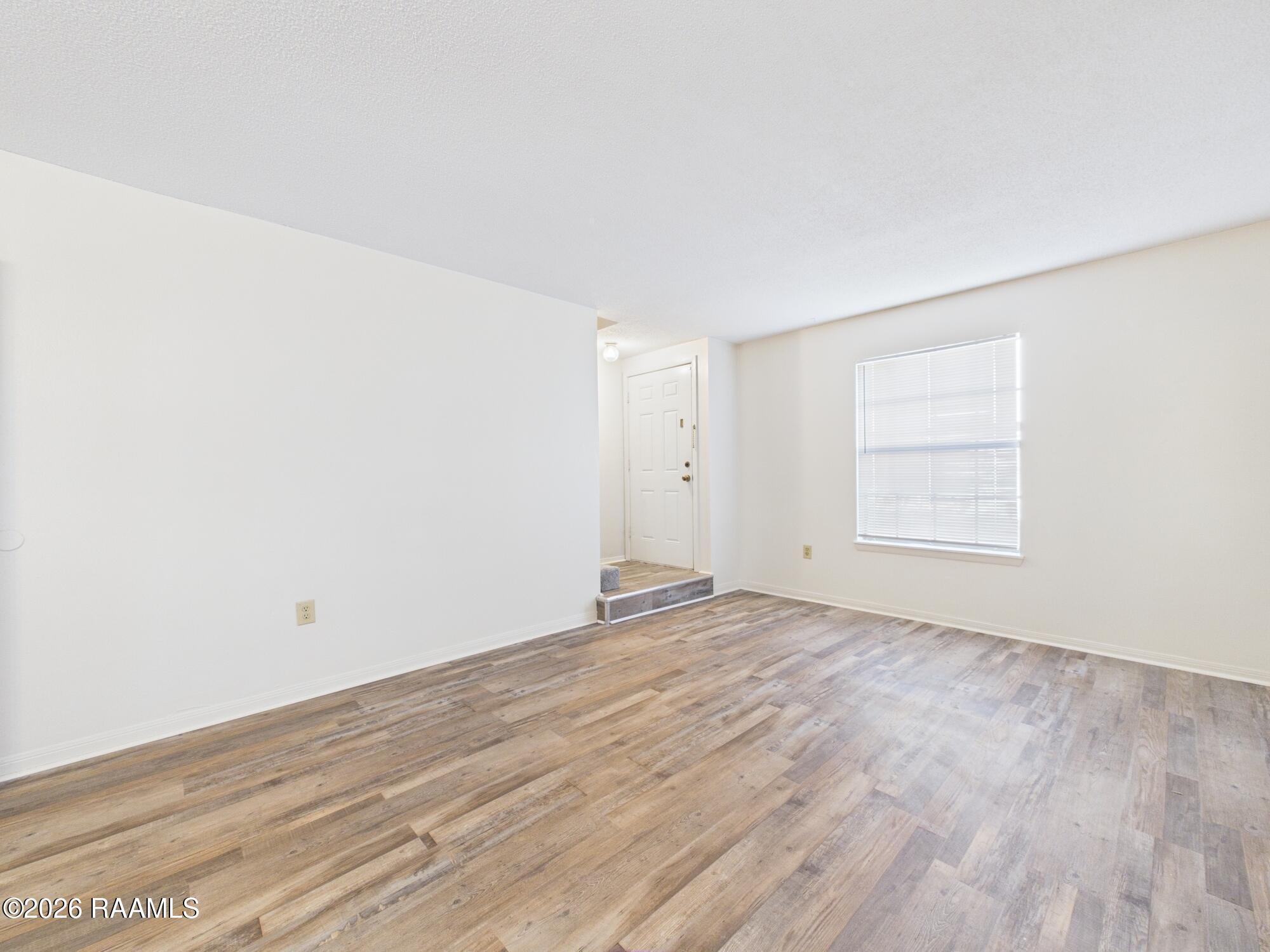 114 Country Lane, Unit 4 Lafayette, LA 70508 - Photo 14 of 22 CAM06261G6-PR0024-STILL004