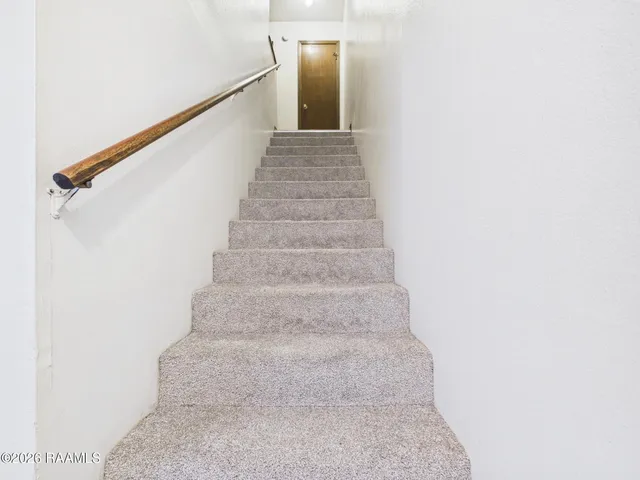 $825 | 114 Country Lane, Unit 4, Lafayette, LA 70508