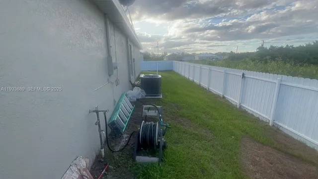 $320,000 | 7012 Calder Court, LaBelle, FL 33935