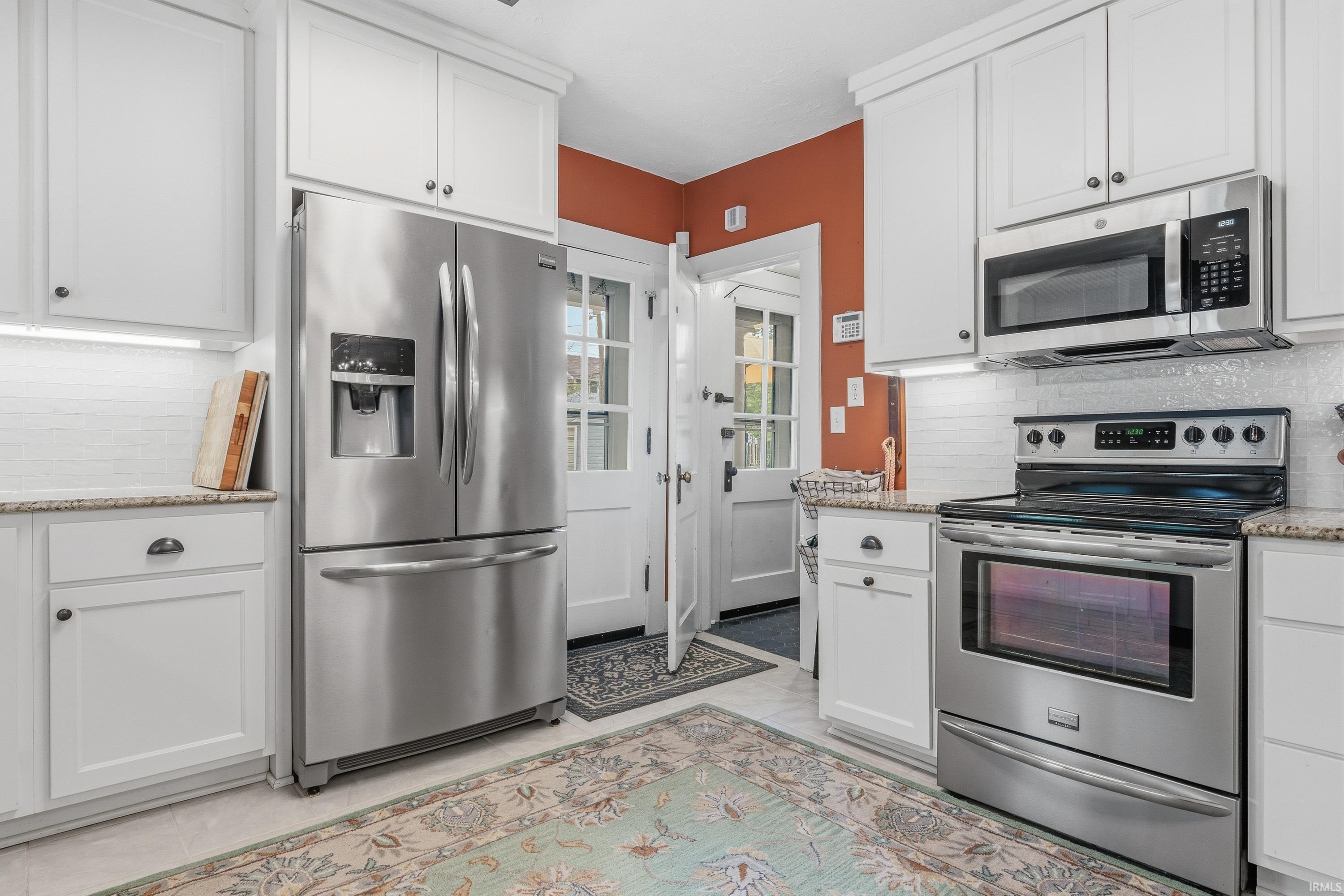 4207 Indiana Avenue Fort Wayne, IN 46807 - Photo 15 of 36