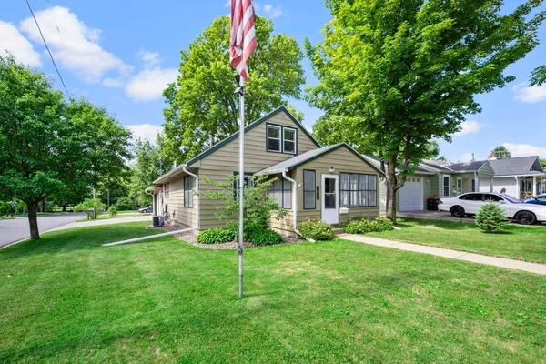 $249,900 | 1801 West 7th Street, Red Wing, MN 55066