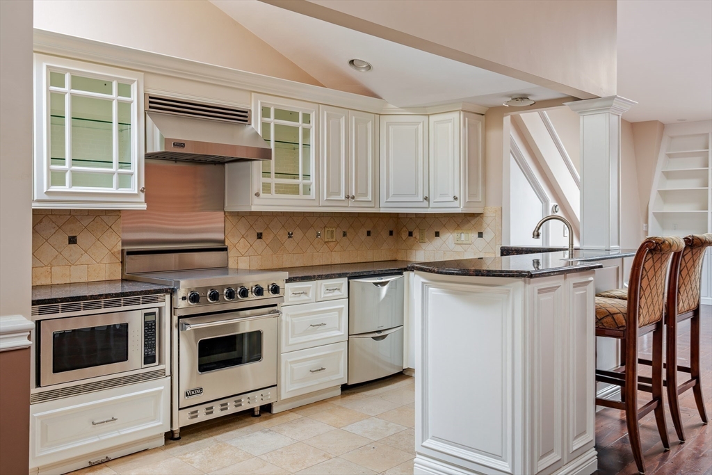 34 Commonwealth Avenue, Unit 4 Boston, MA 02116 - Photo 3 of 20