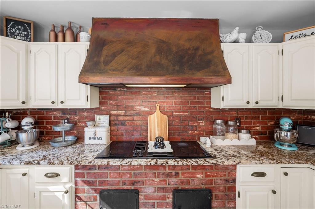 202 Lakeview Road Mocksville, NC 27028 - Photo 15 of 50 Gallery Image 15