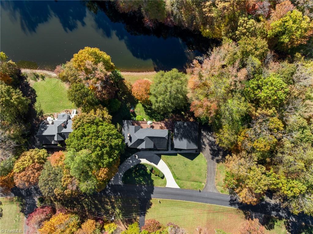 202 Lakeview Road Mocksville, NC 27028 - Photo 4 of 50 Gallery Image 4