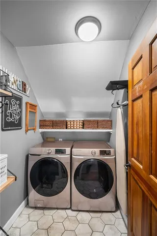 $650,000 | 202 Lakeview Road, Mocksville, NC 27028