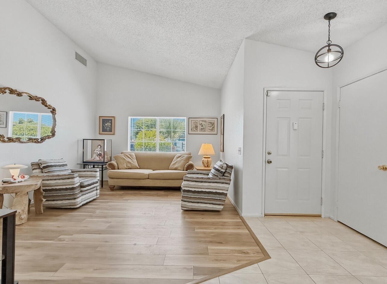 47800 Madison Street, Unit 192 Indio, CA 92201 - Photo 5 of 22 IMG_2064