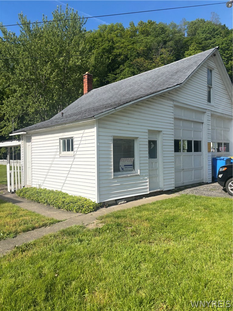 12358 Big Tree Road Wales, NY 14052 - Photo 2 of 20