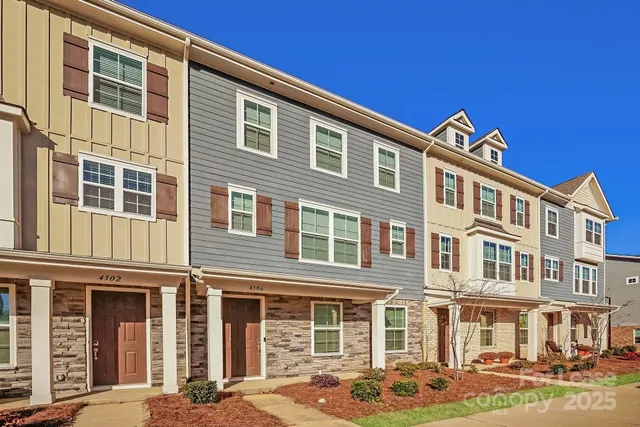 $2,205 | 4306 Reed Creek Drive, Sherrills Ford, NC 28673
