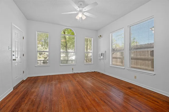 $1,500 | 1607 Palma Plaza, Unit A, Austin, TX 78703