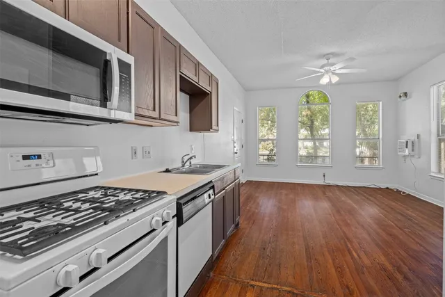 $1,500 | 1607 Palma Plaza, Unit A, Austin, TX 78703