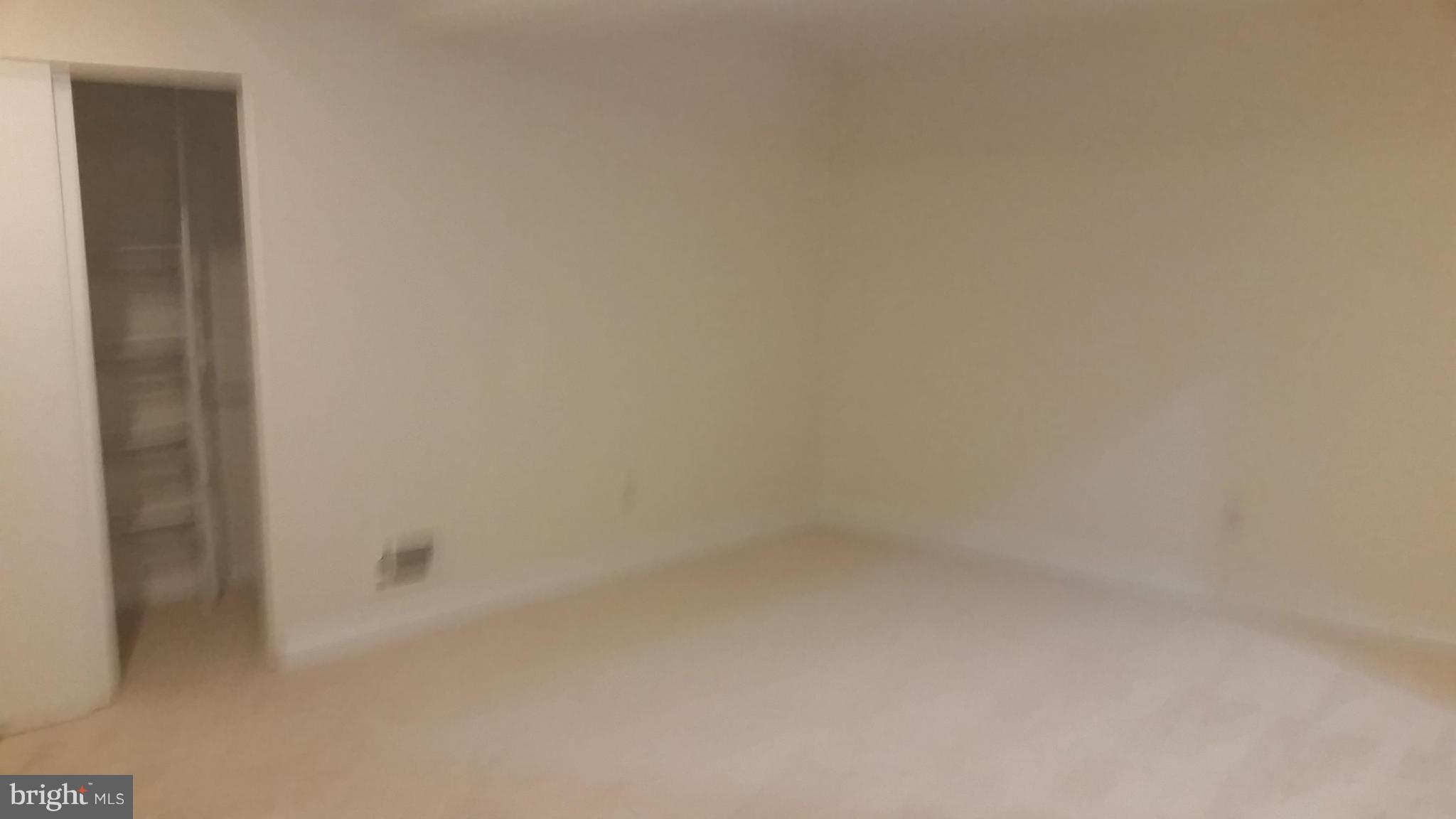 505 Epsom Road, Unit TB Towson, MD 21286 - Photo 2 of 8 Living Room