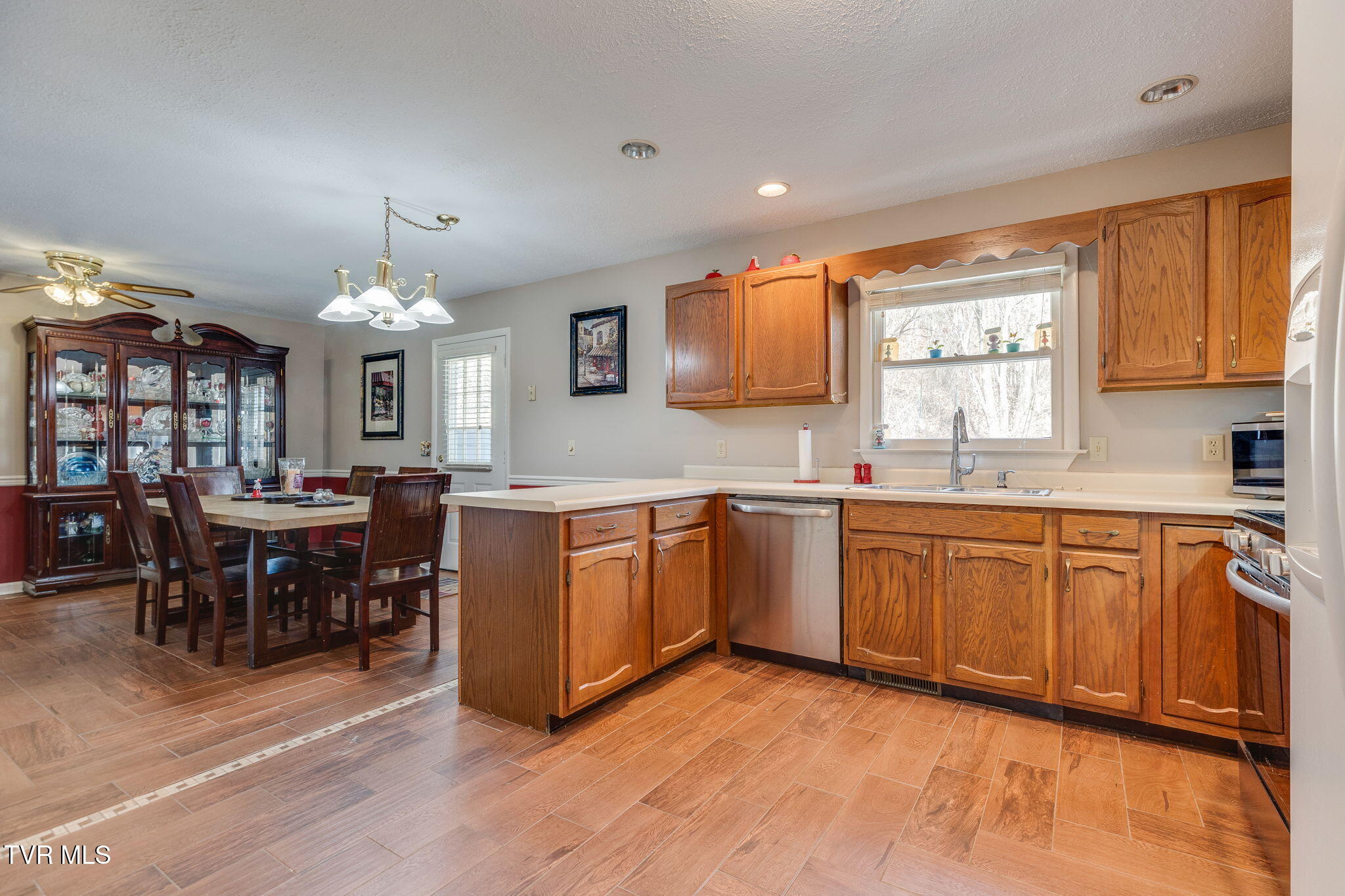 1909 Diana Road Kingsport, TN 37660 - Photo 12 of 30 13D