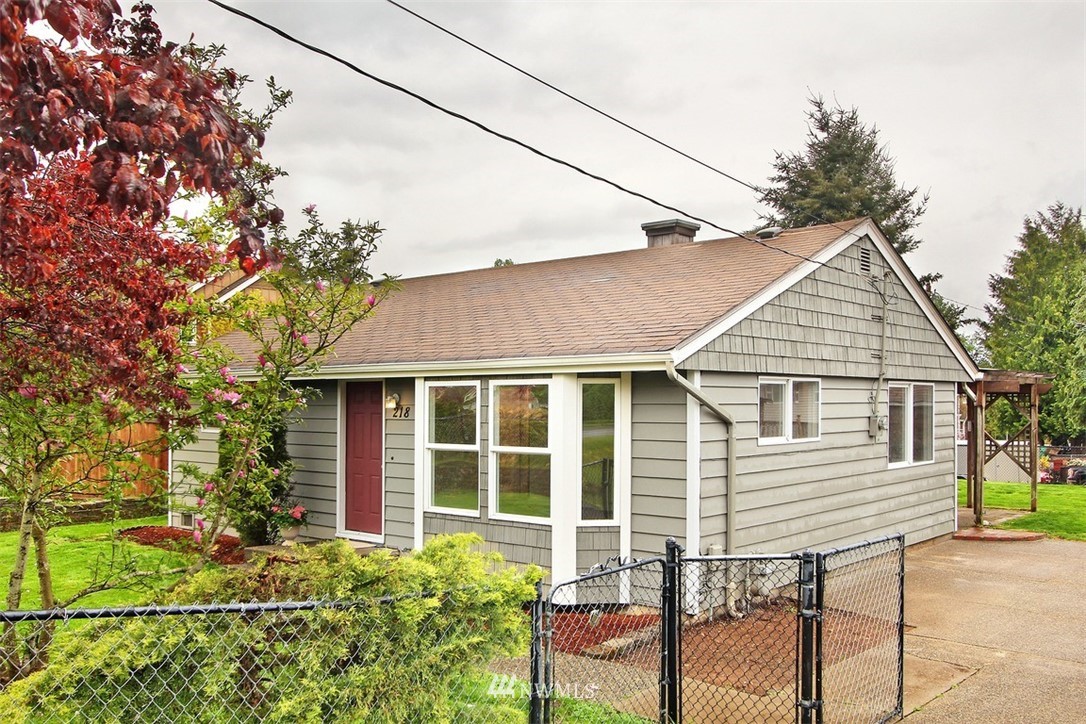 218 Union Avenue Northeast Renton, WA 98059 - Photo 1 of 16 Gallery Image 1