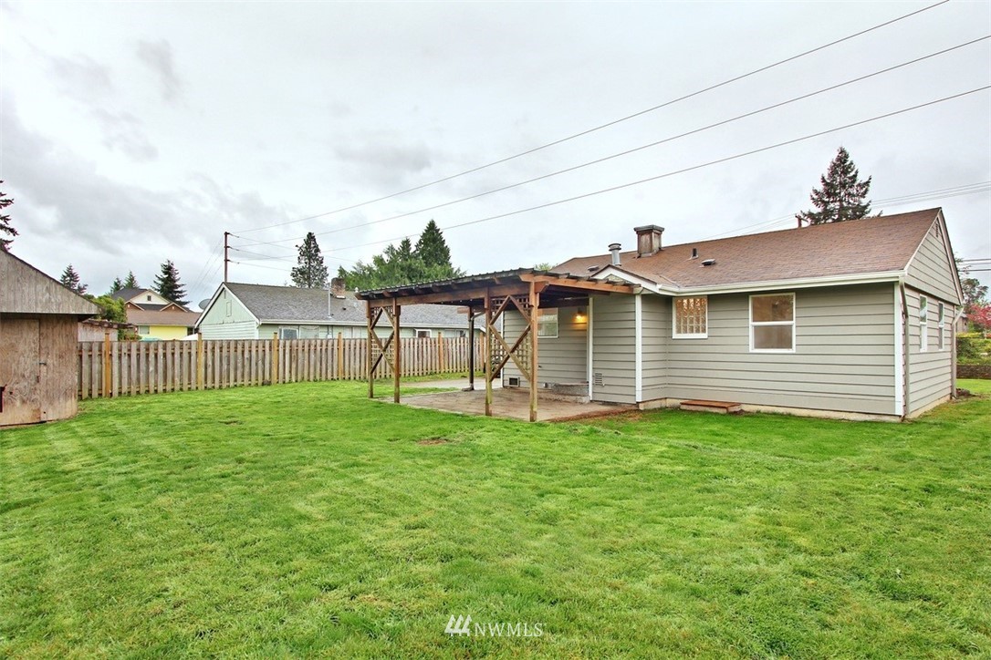 218 Union Avenue Northeast Renton, WA 98059 - Photo 14 of 16 Gallery Image 14
