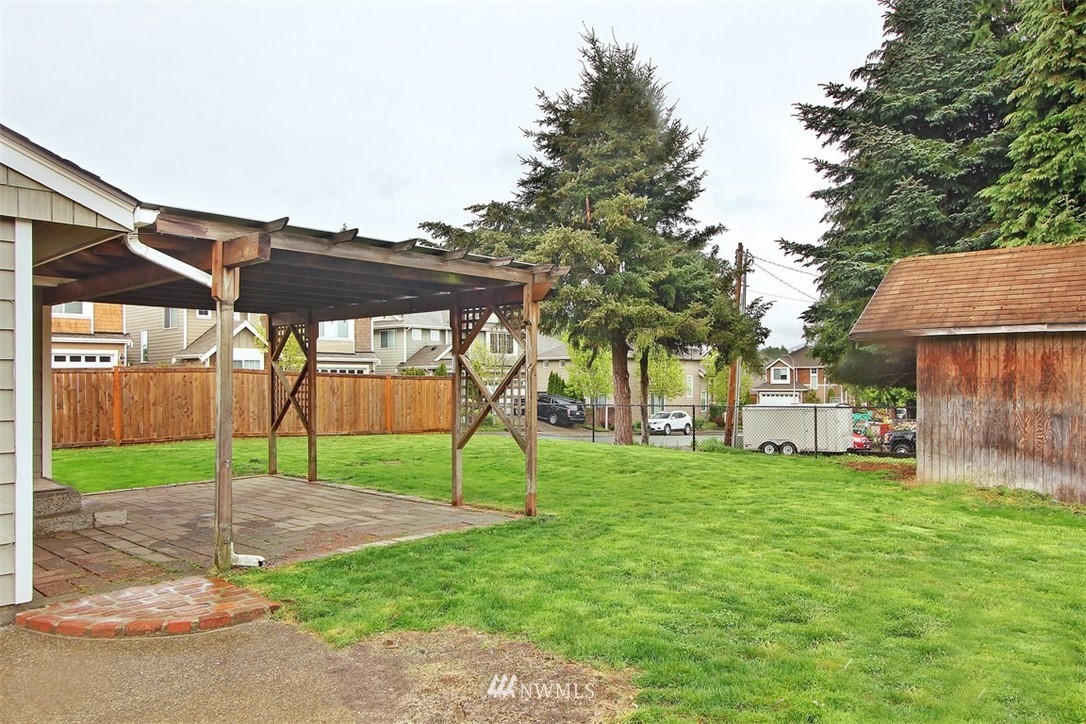218 Union Avenue Northeast Renton, WA 98059 - Photo 15 of 16 Gallery Image 15