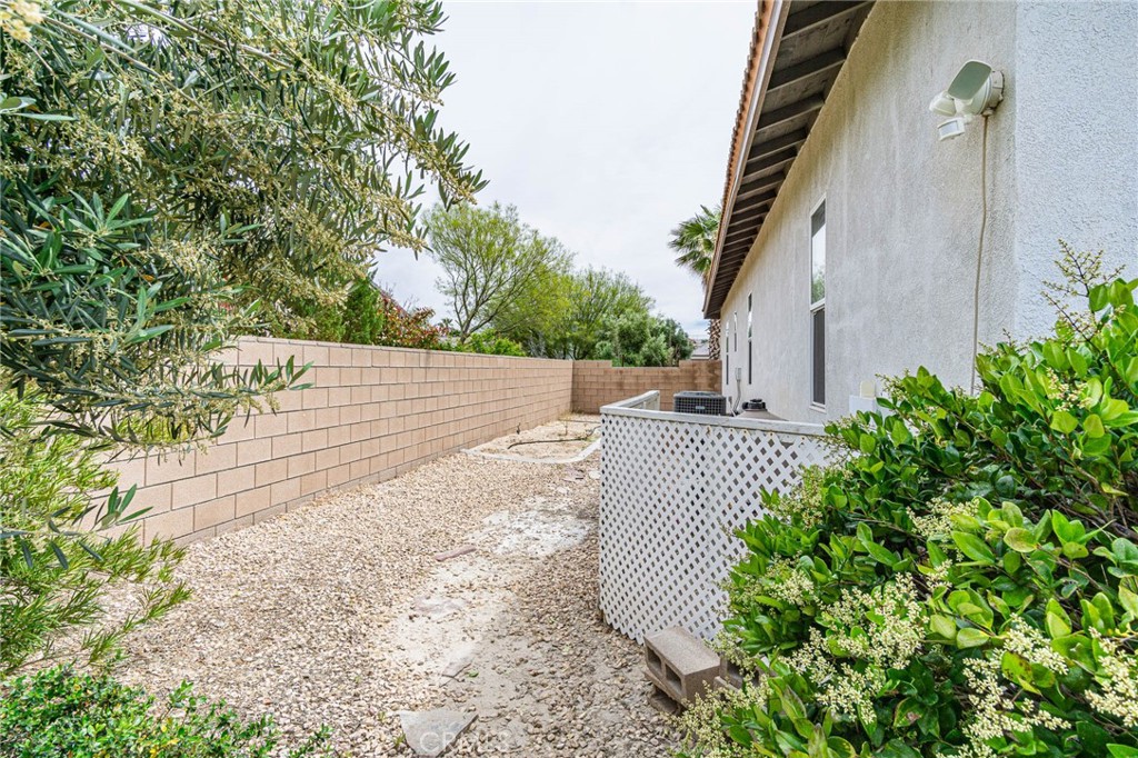 12348 Winesap Road Apple Valley, CA 92308 - Photo 40 of 51