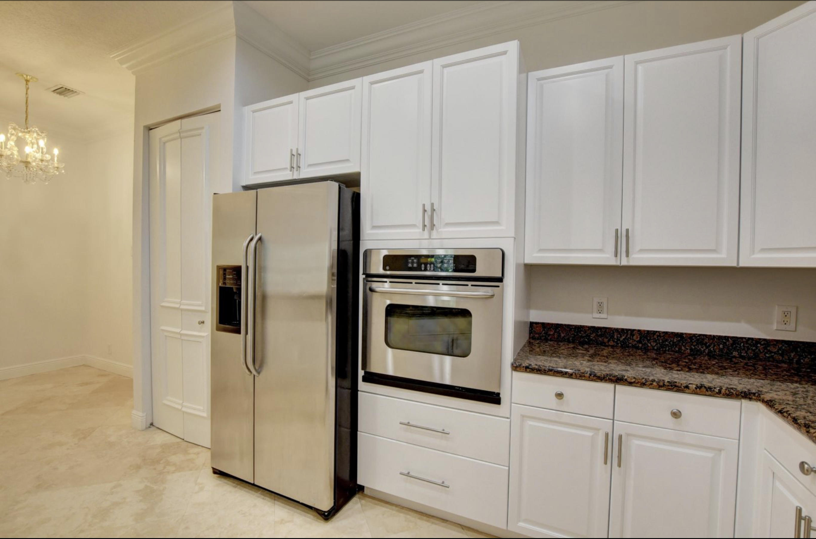 395 Northeast 69th Circle Boca Raton, FL 33487 - Photo 16 of 39 09D8024E-9005-4D00-9491-849B3D287B95