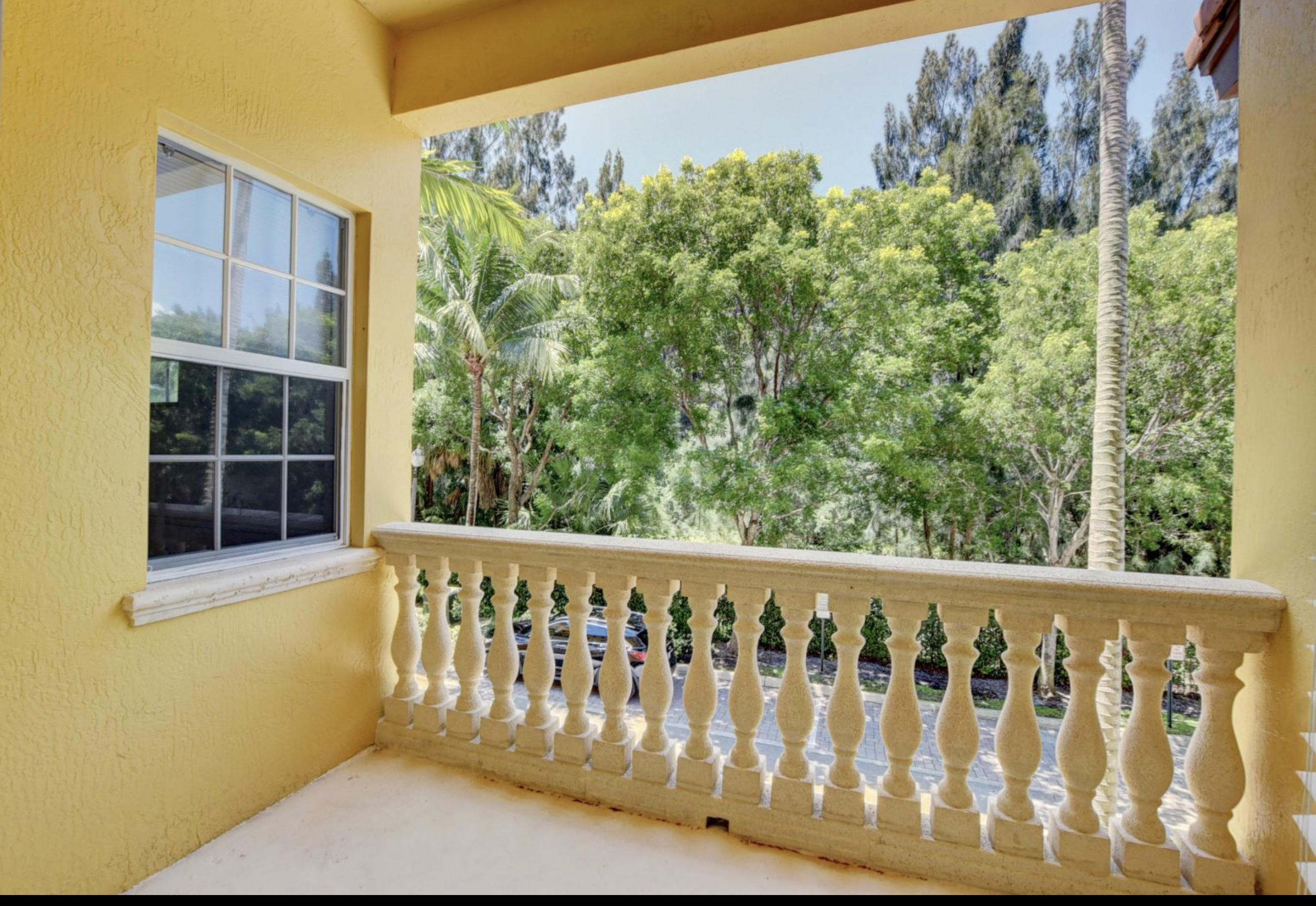 395 Northeast 69th Circle Boca Raton, FL 33487 - Photo 21 of 39 C6078939-D8E2-41E8-8577-C168BF7F4003
