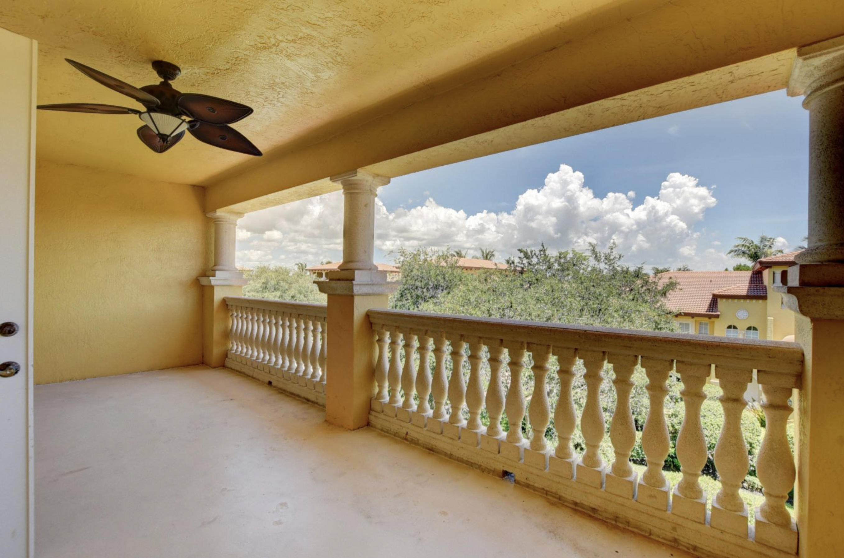 395 Northeast 69th Circle Boca Raton, FL 33487 - Photo 28 of 39 68C8185B-9CF0-4C5E-92A4-E43F0328FAFF