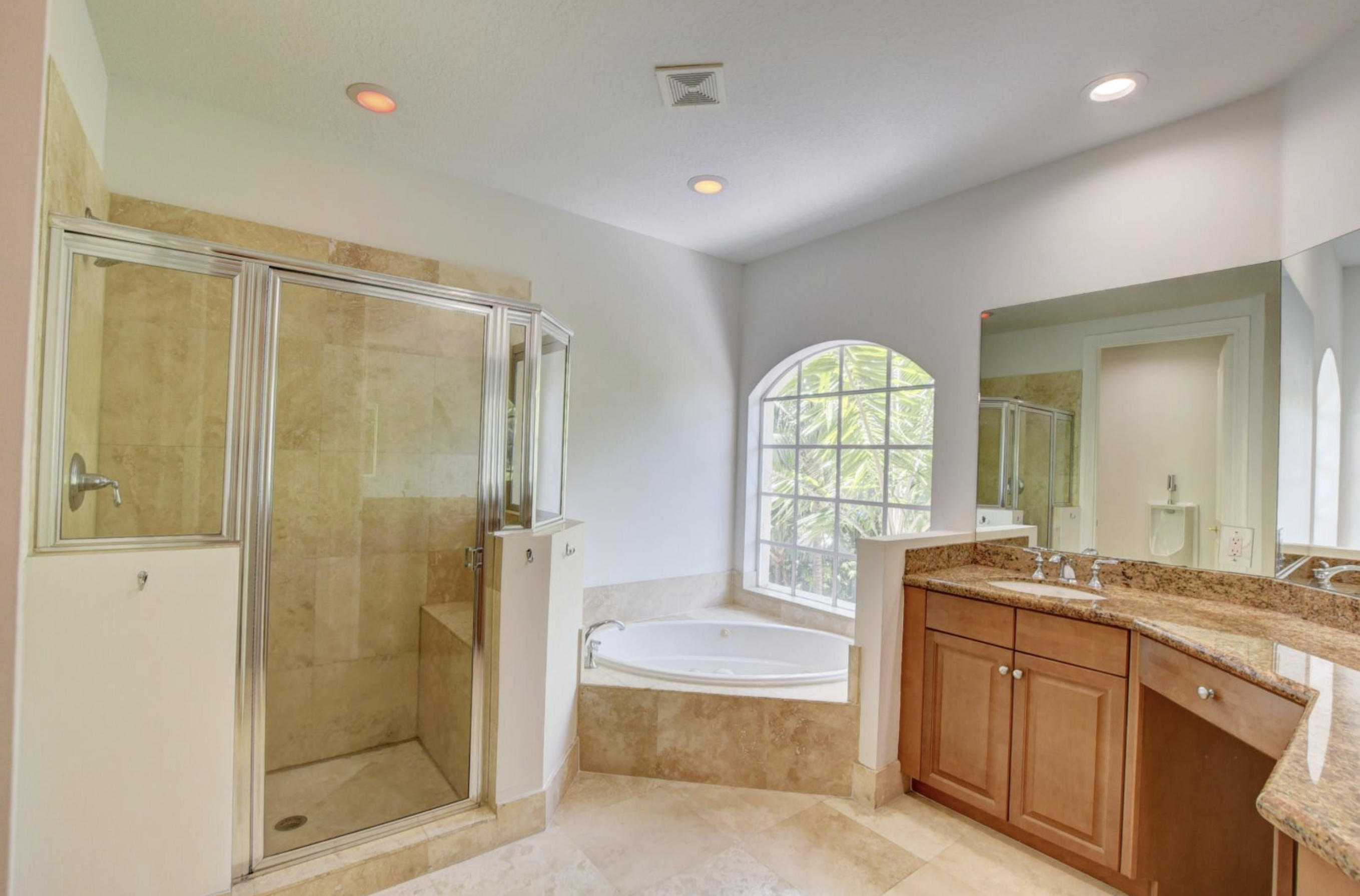 395 Northeast 69th Circle Boca Raton, FL 33487 - Photo 31 of 39 0CE811A3-2F9E-42BA-97D2-4531CA29742C