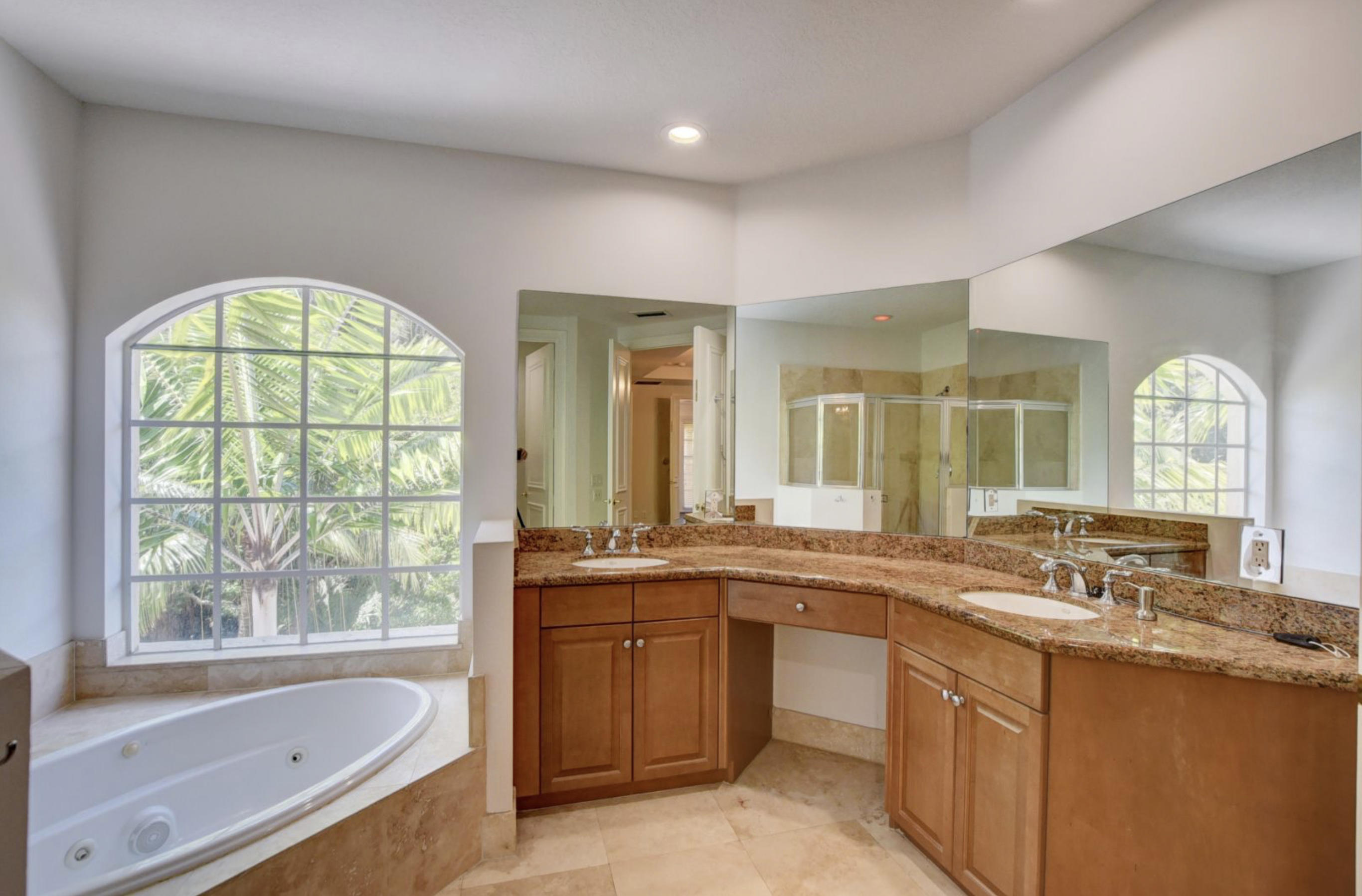 395 Northeast 69th Circle Boca Raton, FL 33487 - Photo 36 of 39 C9426862-0C7C-4D79-B9E7-911912F04485