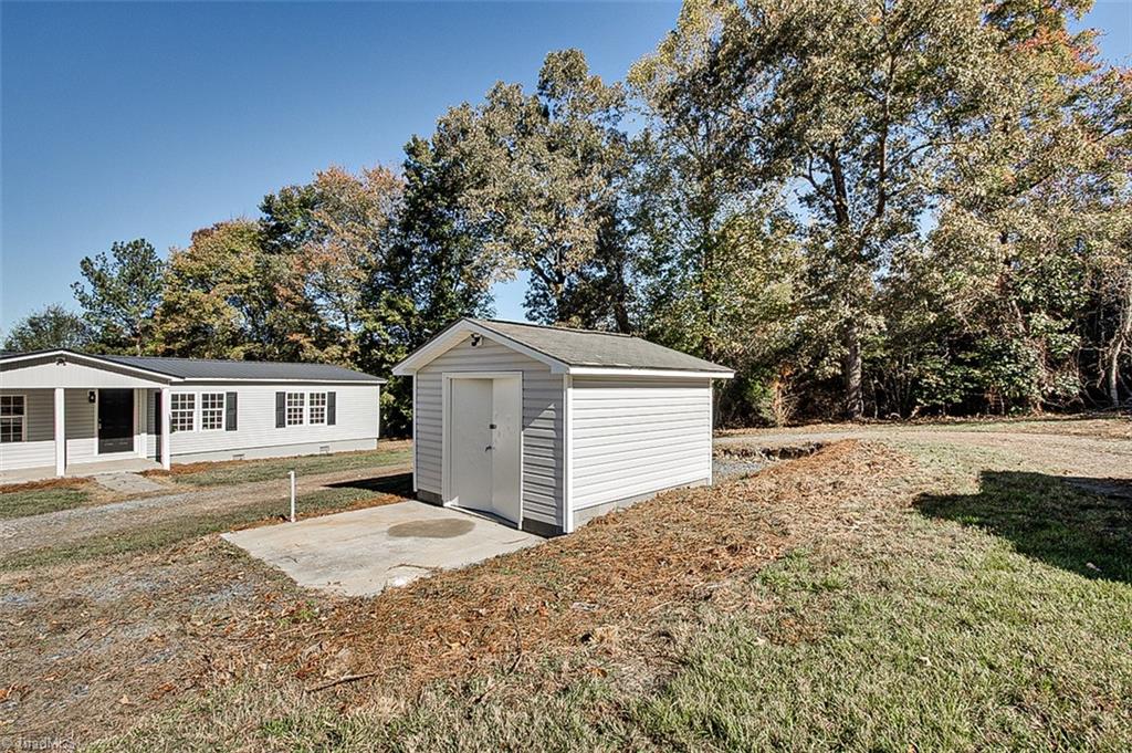195 Freeman Electric Road Troy, NC 27371 - Photo 32 of 33 Gallery Image 32