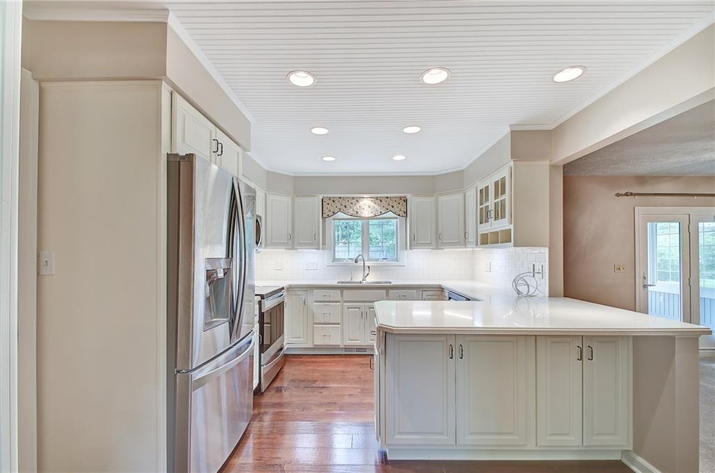 7232 Eagle Road Indianapolis, IN 46278 - Photo 4 of 23 Gallery Image 4