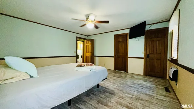 $225,000 | 601 1st Street, Benton, IL 62812