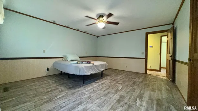 $225,000 | 601 1st Street, Benton, IL 62812