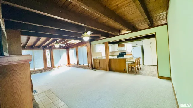 $225,000 | 601 1st Street, Benton, IL 62812