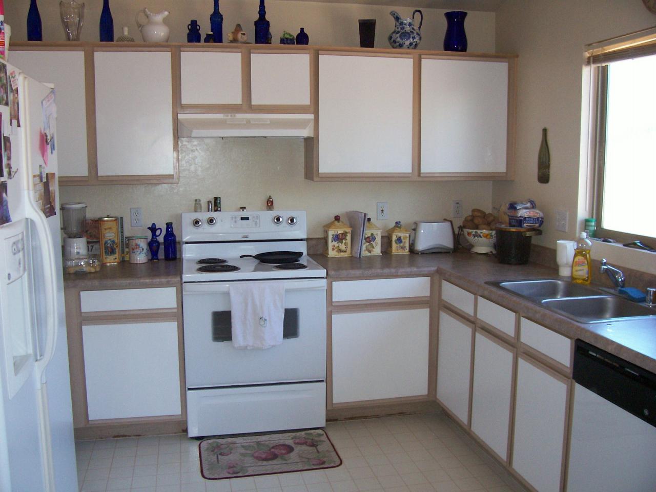 15036 West Calavar Road Surprise, AZ 85379 - Photo 3 of 6 3