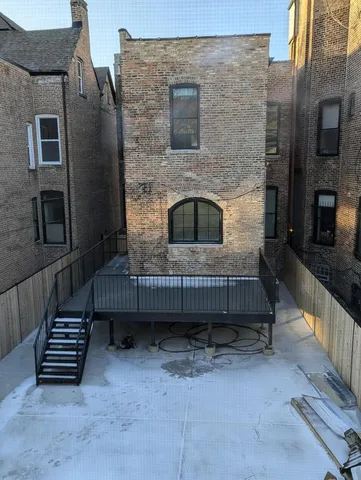 $12,750 | 2150 West Monroe Street, Chicago, IL 60612
