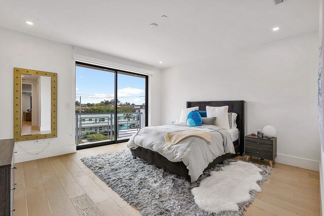 1015 Casuarina Road Delray Beach, FL 33483 - Photo 36 of 51 031-1015CasuarinaRoad-DelrayBeach-FL-334