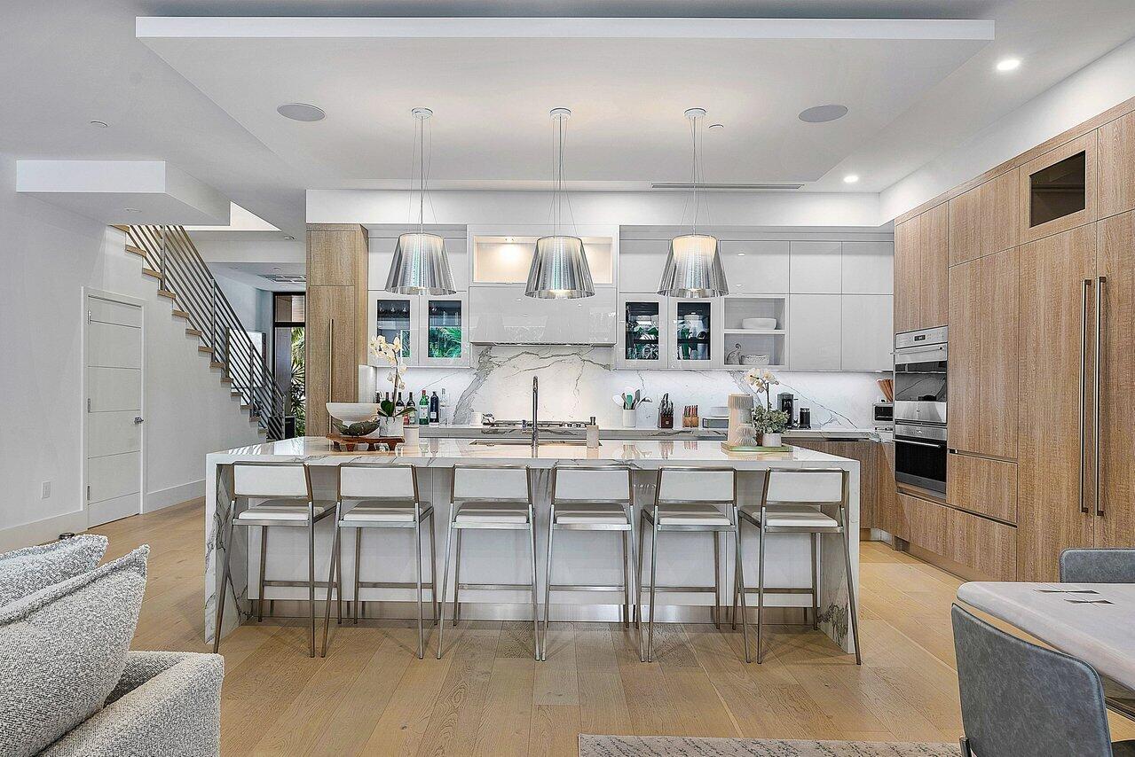 1015 Casuarina Road Delray Beach, FL 33483 - Photo 6 of 51 007-1015CasuarinaRoad-DelrayBeach-FL-334