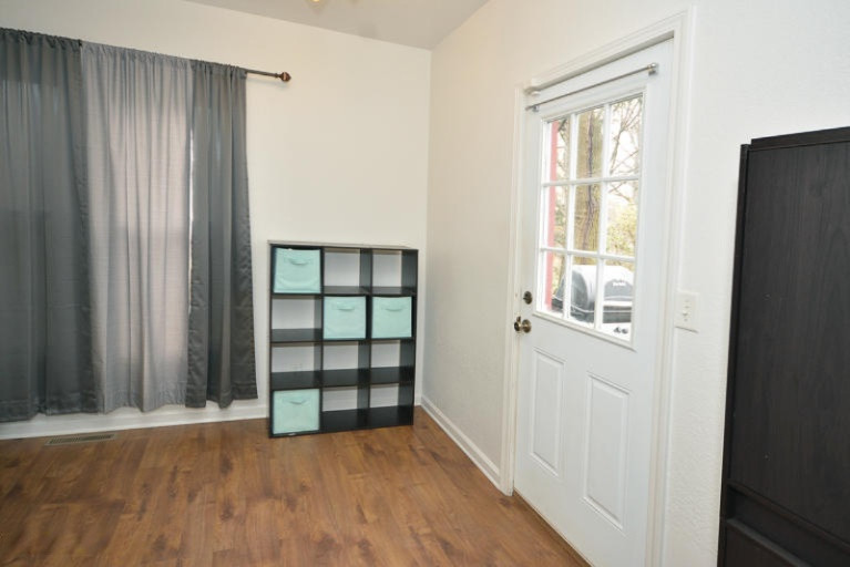 1229 Wayside Road Kalamazoo, MI 49048 - Photo 11 of 21 1229Wayside_11