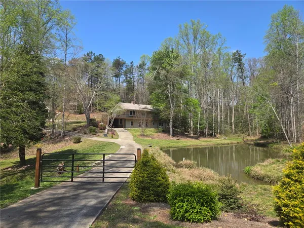 $500,000 | 130 Greenbrier Road, Salem, SC 29676