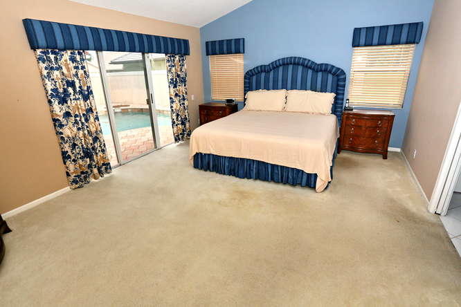6829 Sun River Road Boynton Beach, FL 33437 - Photo 18 of 48 Master retreat