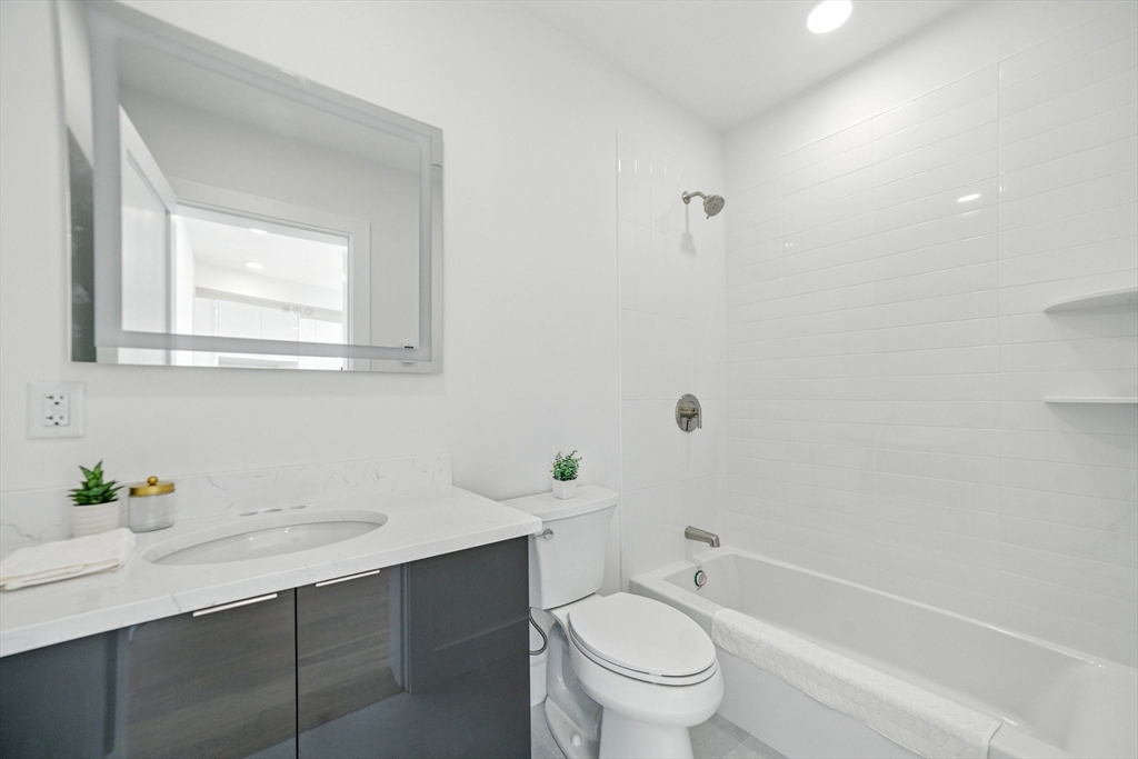38 Hichborn Street, Unit 305 Boston, MA 02135 - Photo 5 of 5
