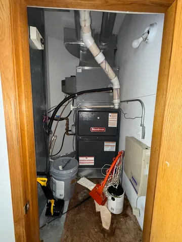 a view of empty room with windows