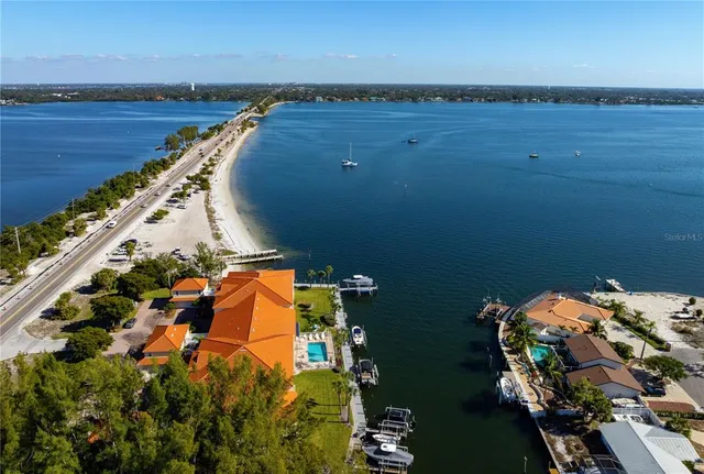 $1,150,000 | 9923 Manatee Avenue West, Bradenton, FL 34209