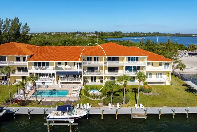 $1,150,000 | 9923 Manatee Avenue West, Bradenton, FL 34209