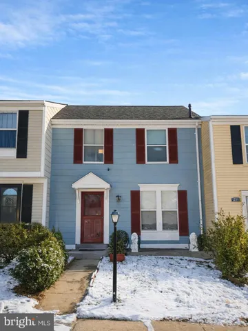 $425,000 | 7467 Lone Star Road, Lorton, VA 22079