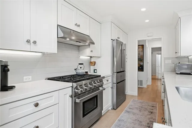 $2,150,000 | 2107 Vista Laredo, Newport Beach, CA 92660