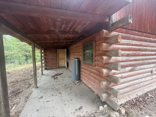 $165,600 | 7273 County Line Road, Silsbee, TX 77656