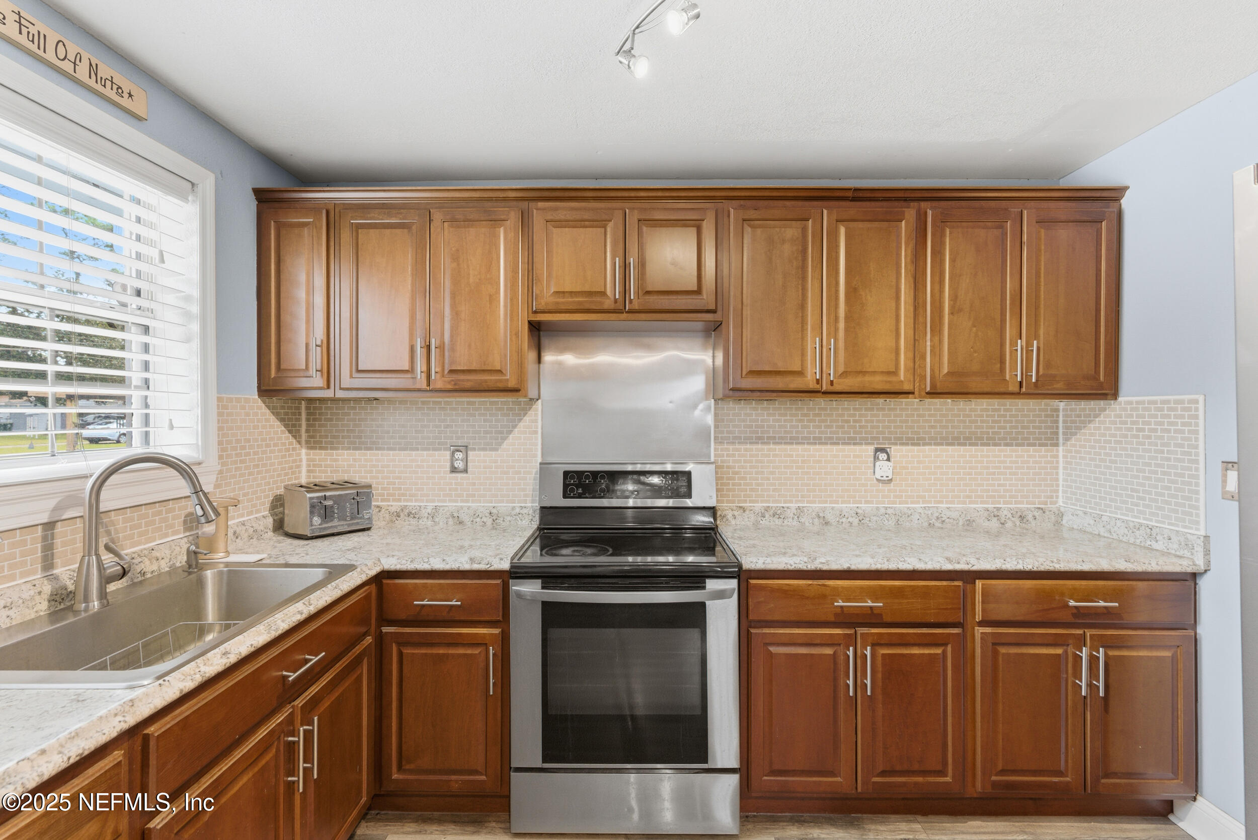 1020 Glynlea Road Jacksonville, FL 32216 - Photo 13 of 44 Kitchen