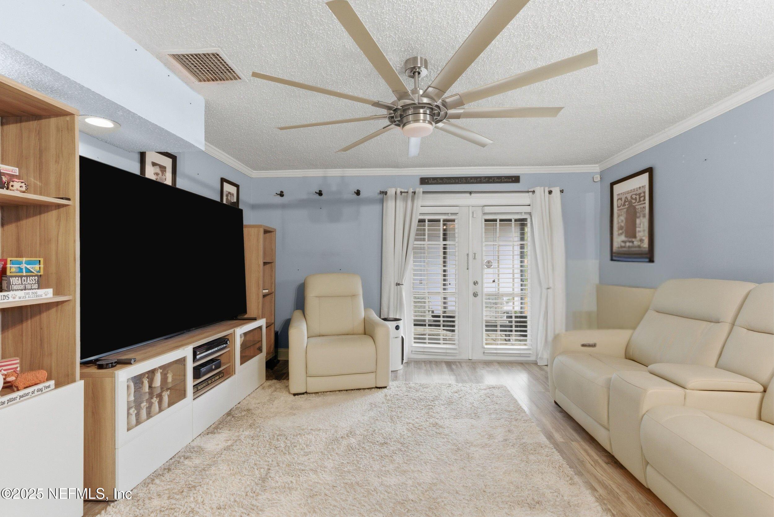 1020 Glynlea Road Jacksonville, FL 32216 - Photo 20 of 44 Family Room