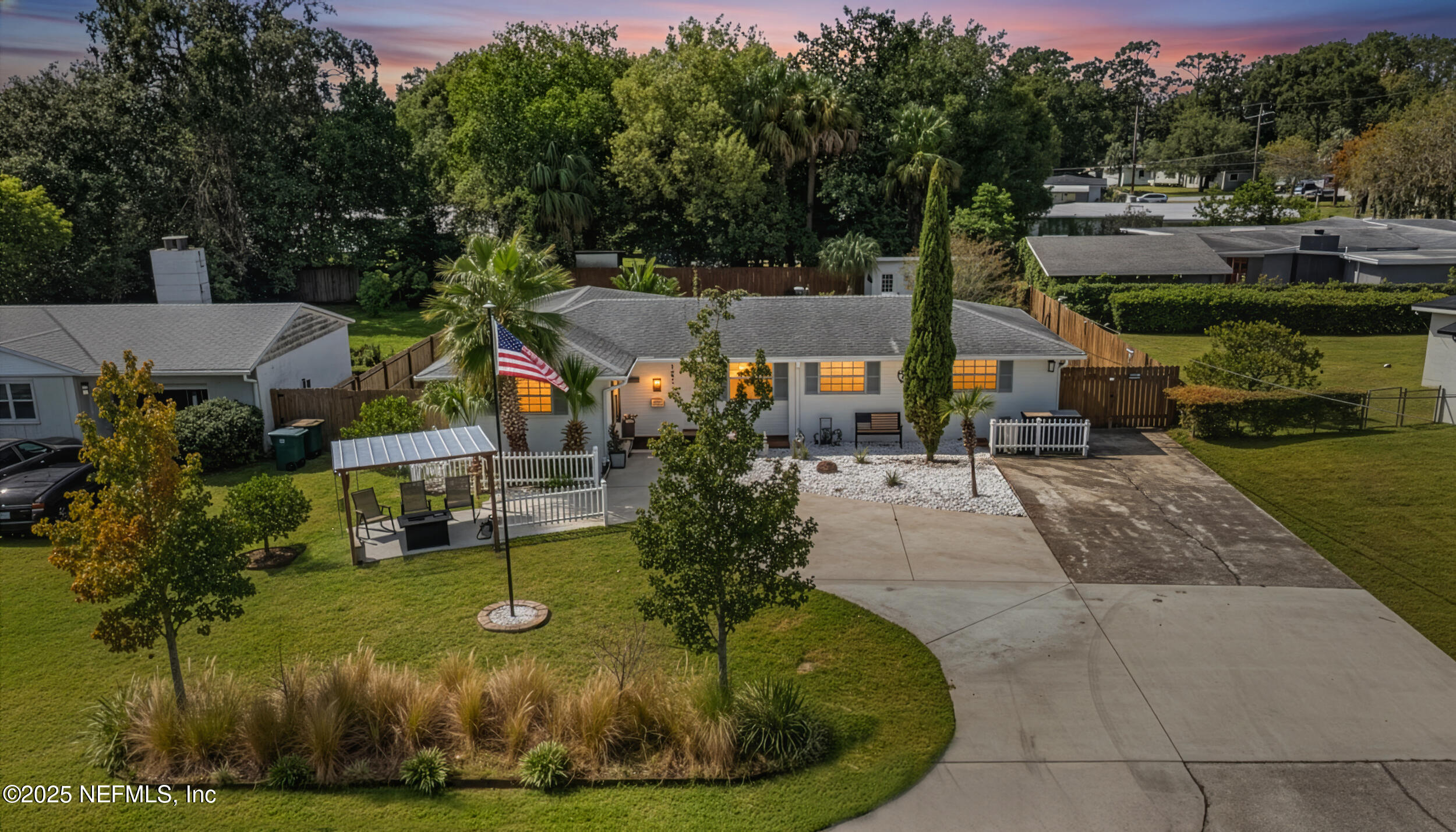 1020 Glynlea Road Jacksonville, FL 32216 - Photo 2 of 44 Front Twilight